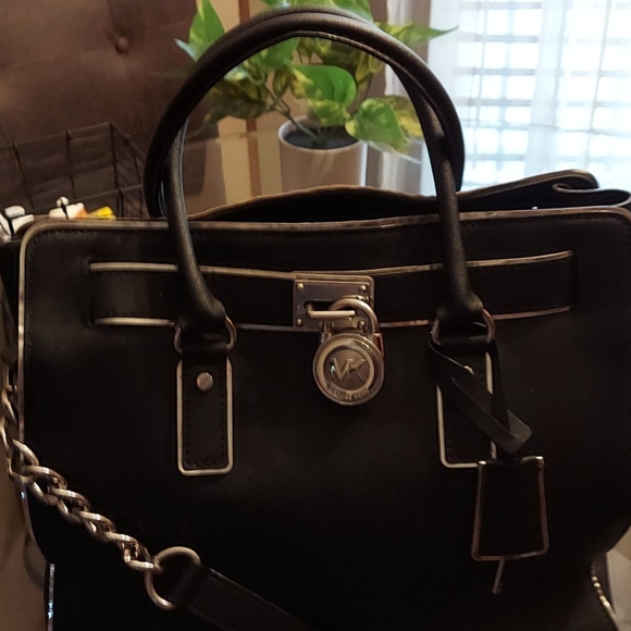 Michael Kors large bag - Picture 2 of 8